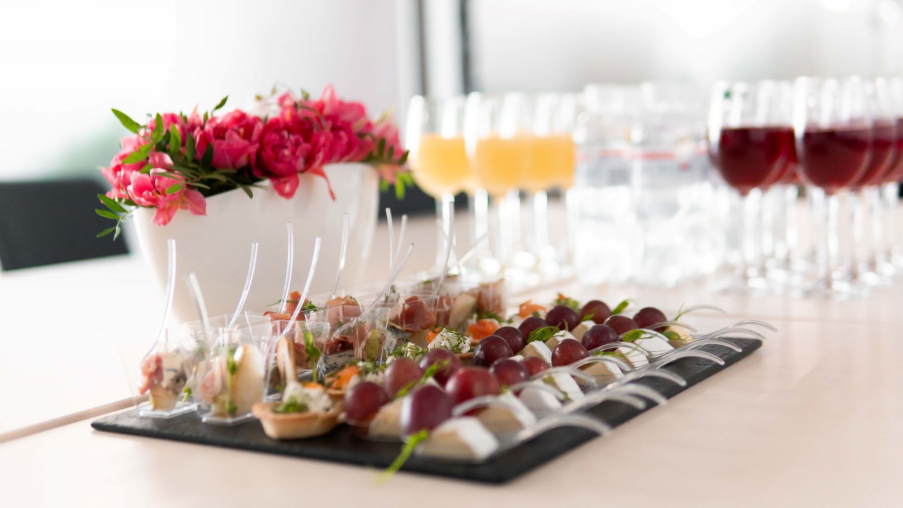 Святковий фуршет на корпоративному заході Abbott Ukraine