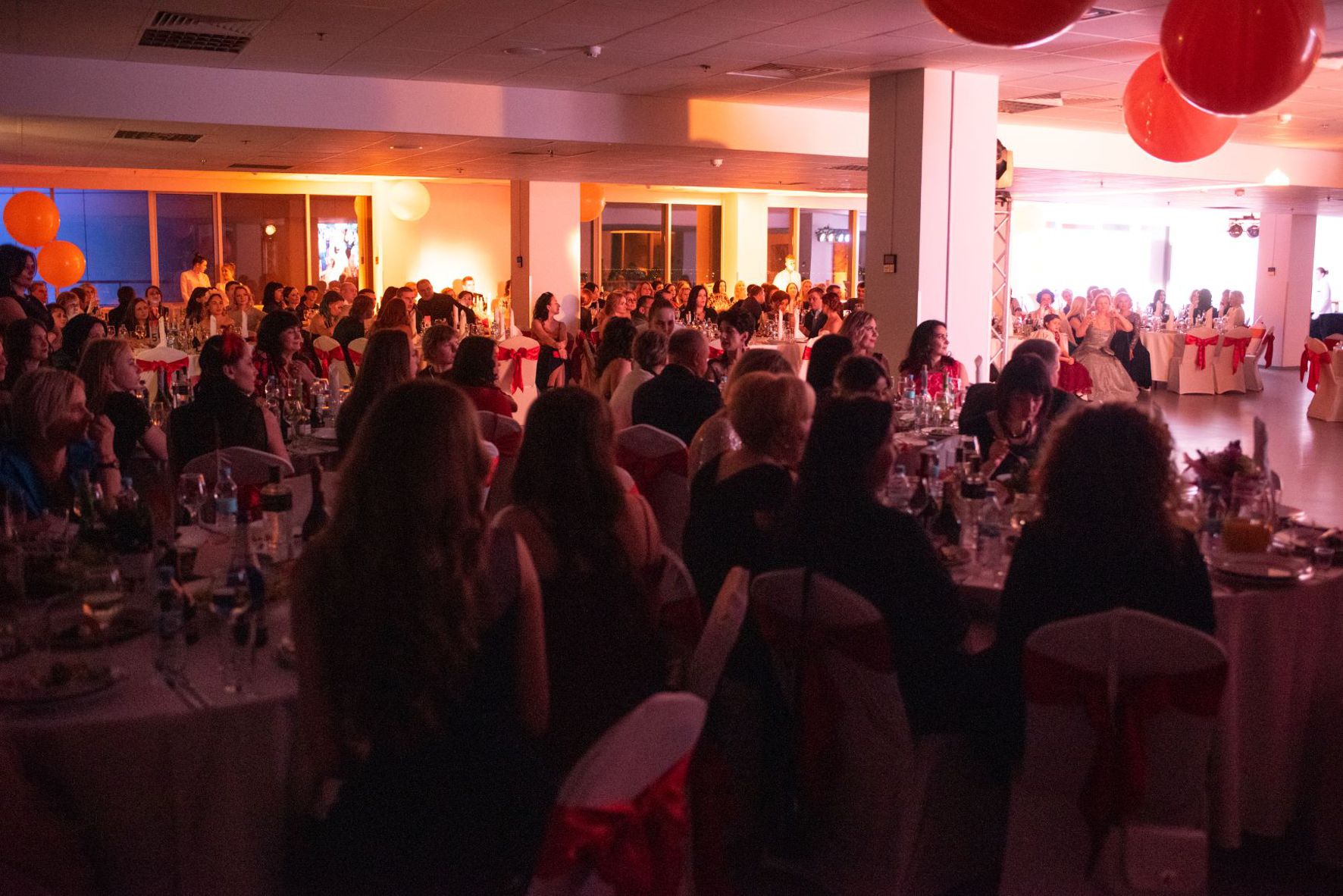 Святковий банкет у залі Панорама, Ramada Encore