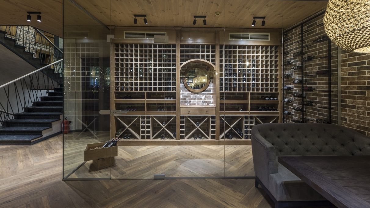 Сучасний інтер'єр ресторану Park Land, ідеальна локація для організації святкувань, організація заходів Київ