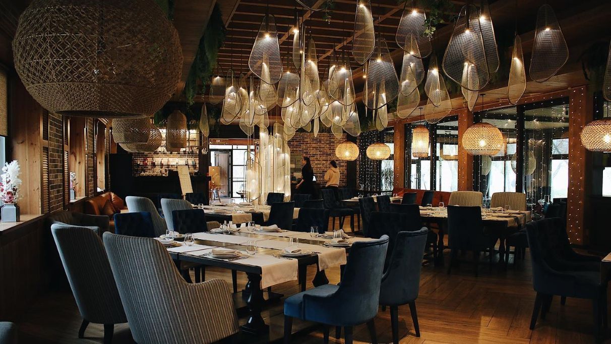 Тераса ресторану Park Land для святкувань на відкритому повітрі, організація заходів від івент-агенції Київ