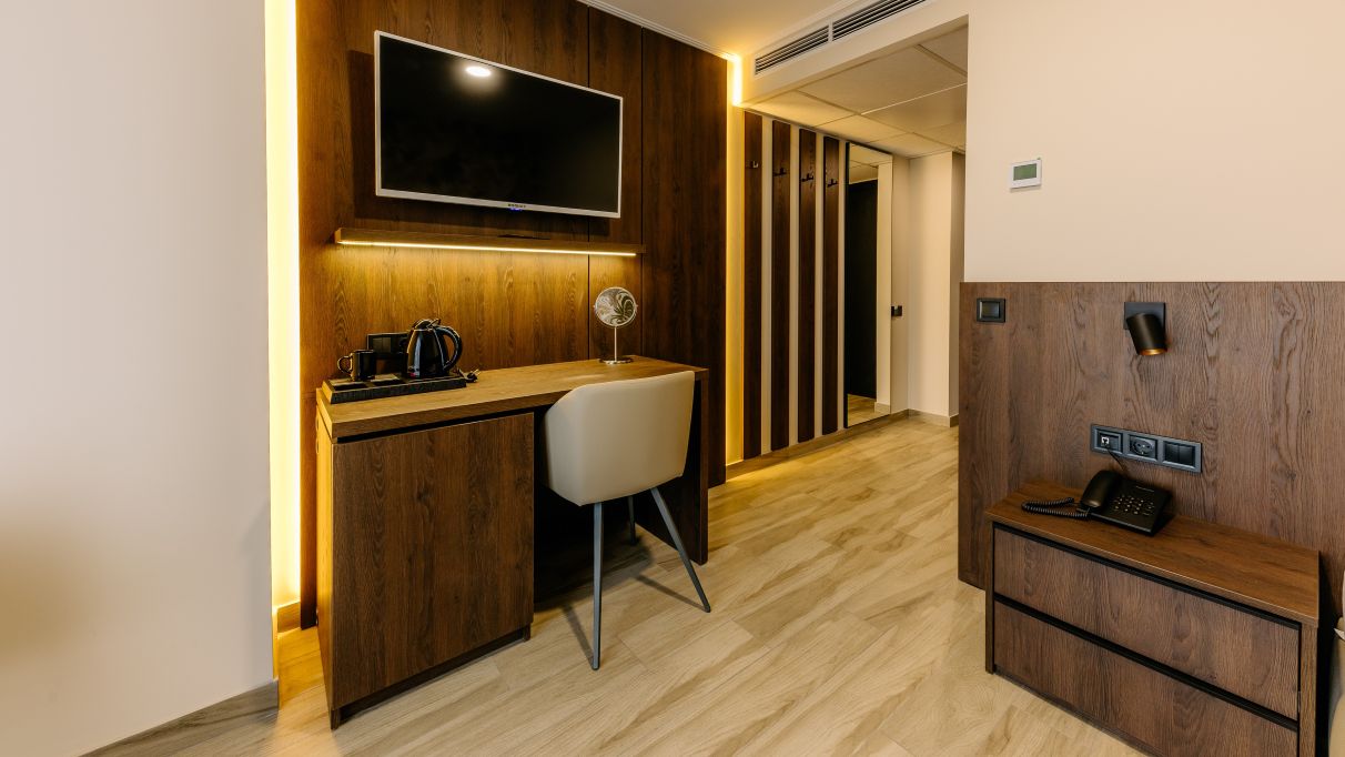 Conference at Mayak Resort near Kiev – current complex