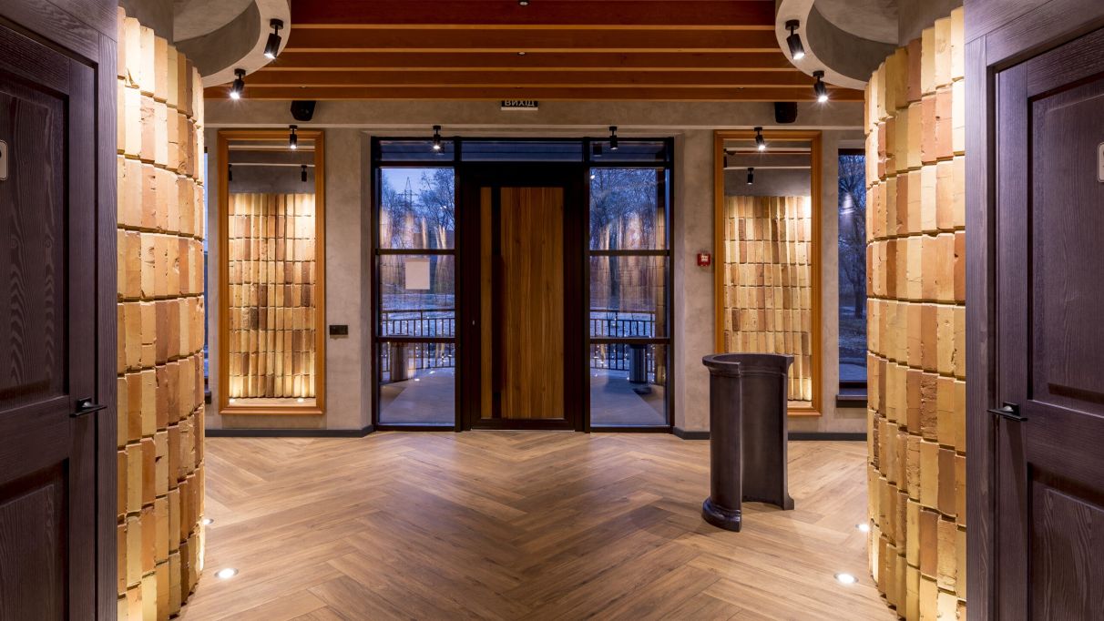 Сучасний інтер'єр ресторану Park Land, ідеальна локація для організації святкувань, організація заходів Київ