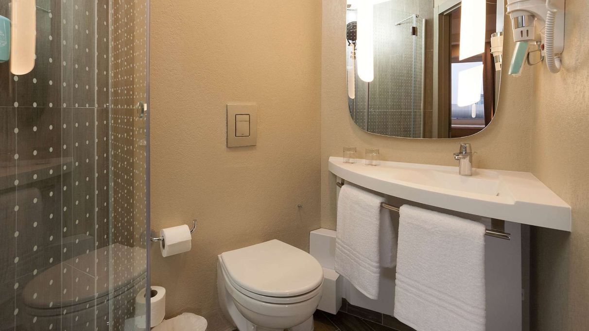 Номер типу twin у готелі Ibis Київ Залізничний Вокзал для учасників конференції