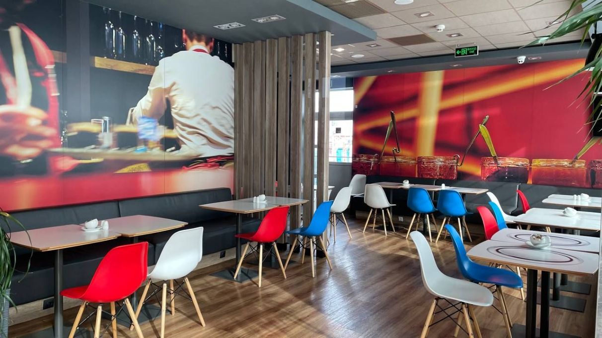 Ресторан готелю Ibis Київ Залізничний Вокзал, організація кава-брейків, сніданків, обідів, корпоративних вечерь