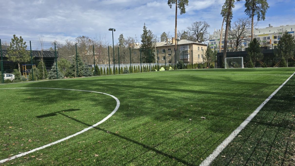 Football field for rent by the year at Mayak Resort Pushcha-Voditsa with showers