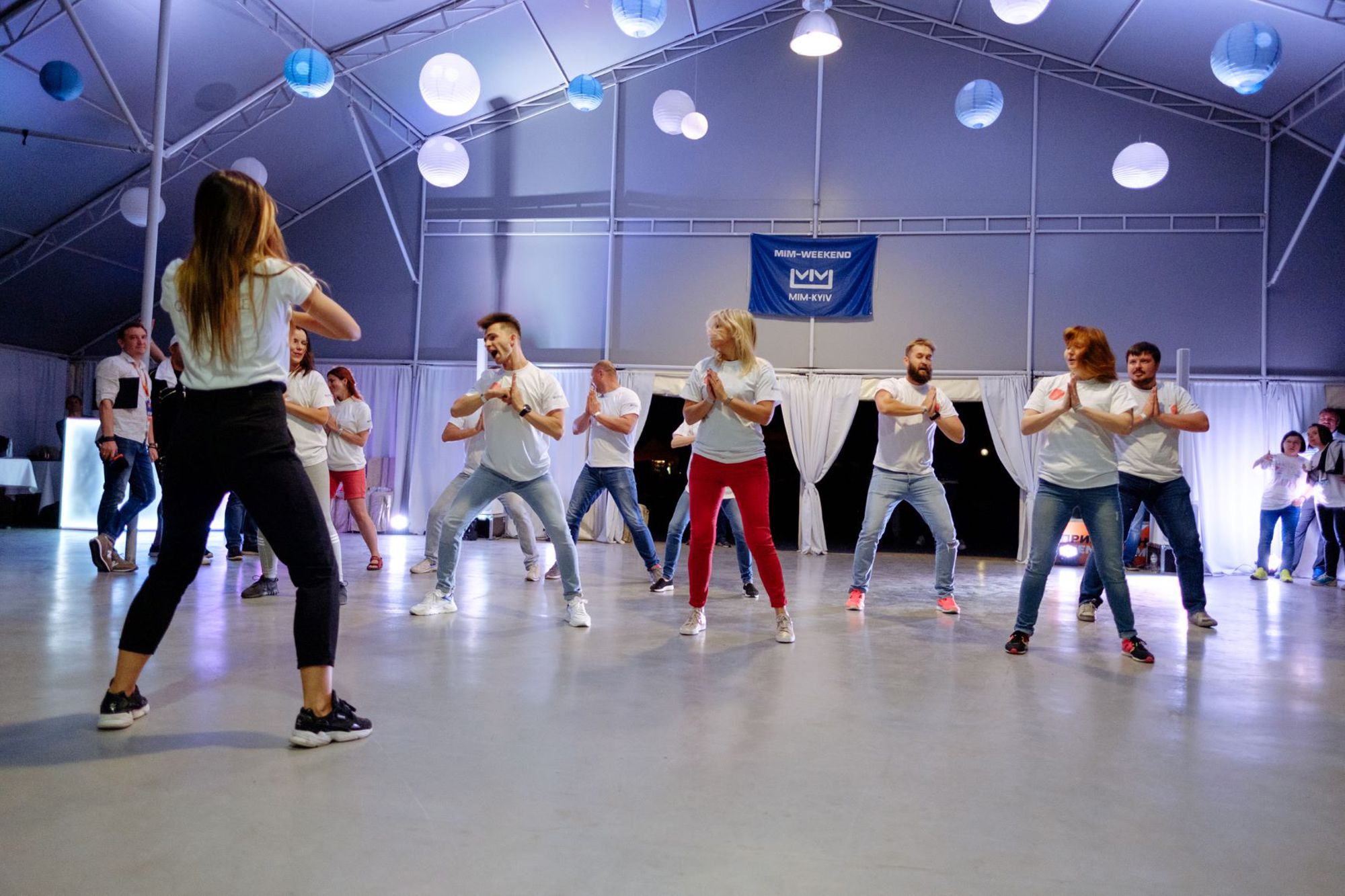 Емоційне командоутворення через спільні активності