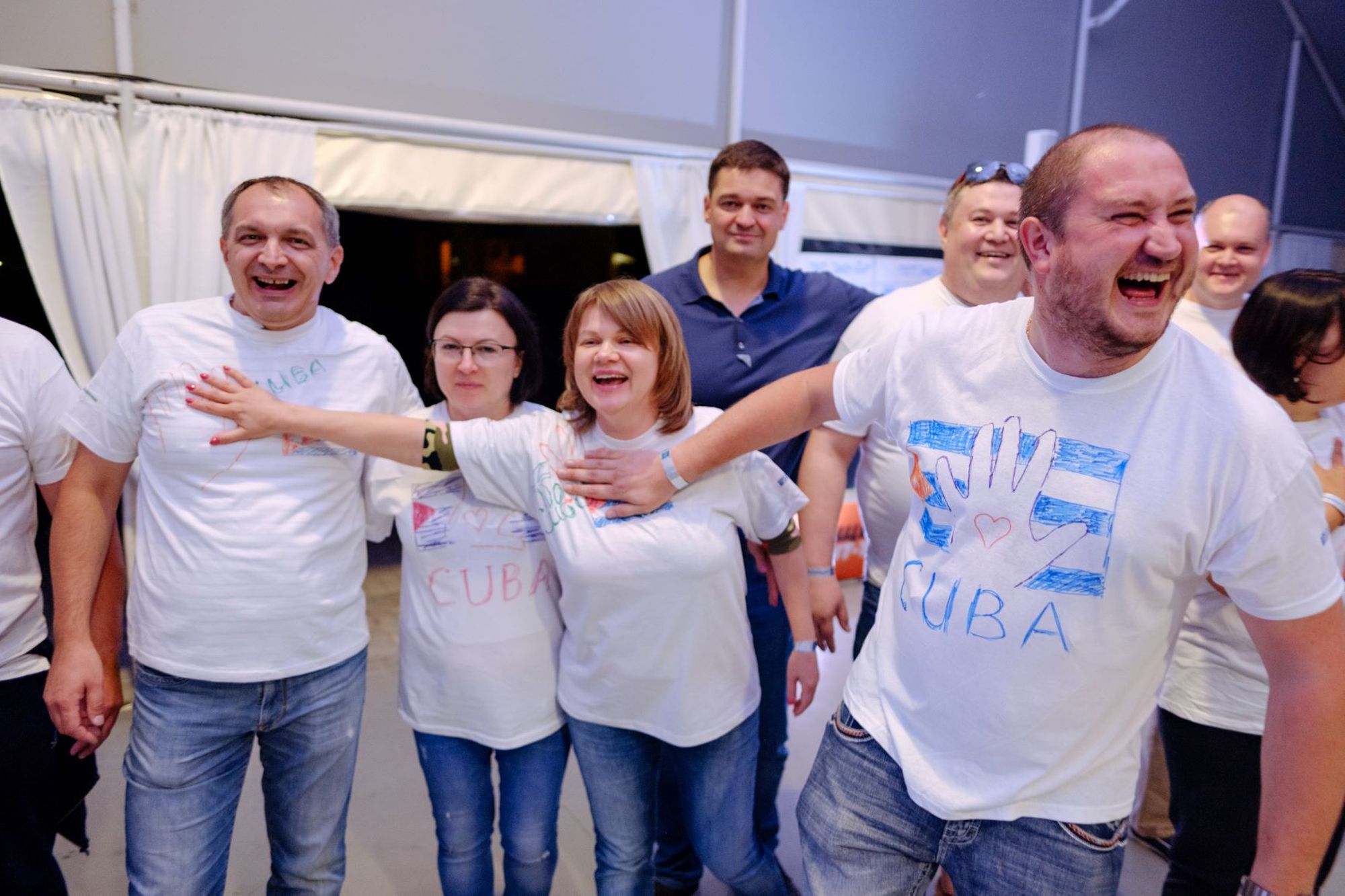 Емоційне командоутворення через спільні активності