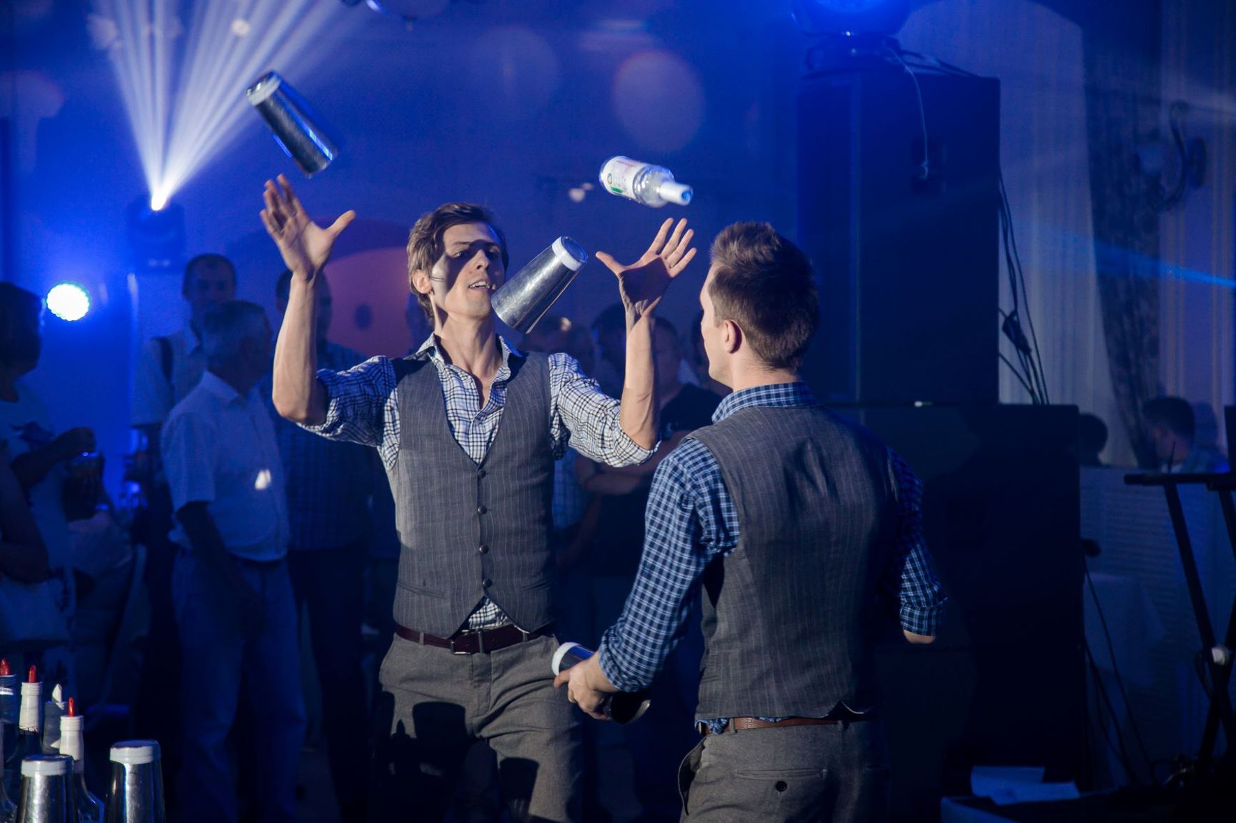 Бармен-шоу Ювілейний вечір МЖК Оболонь у святковій атмосфері Sobi CLUB